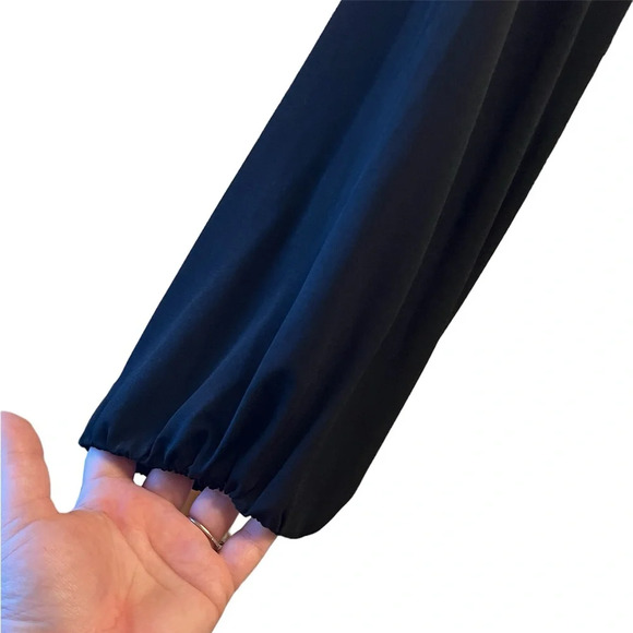 Chic Black Ruffle Women's Blouse - Picture 2 of 4